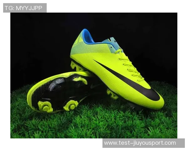 选择合适的脚围为你的足球鞋提供最佳舒适度与性能提升的指南